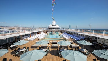 Seven Seas Mariner, Dubai