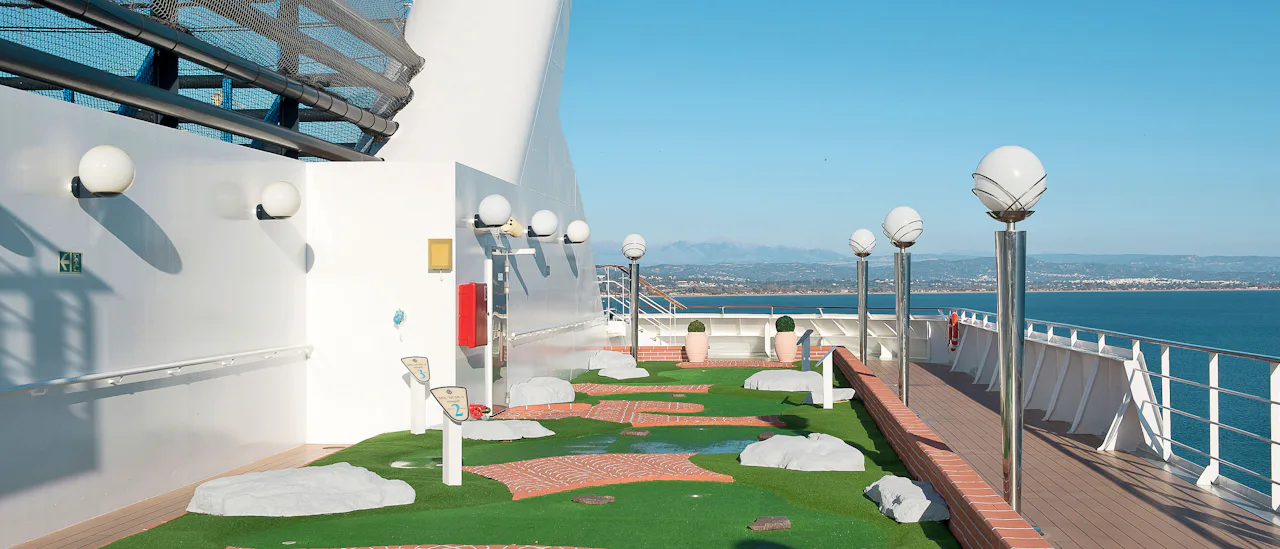 Mini golf