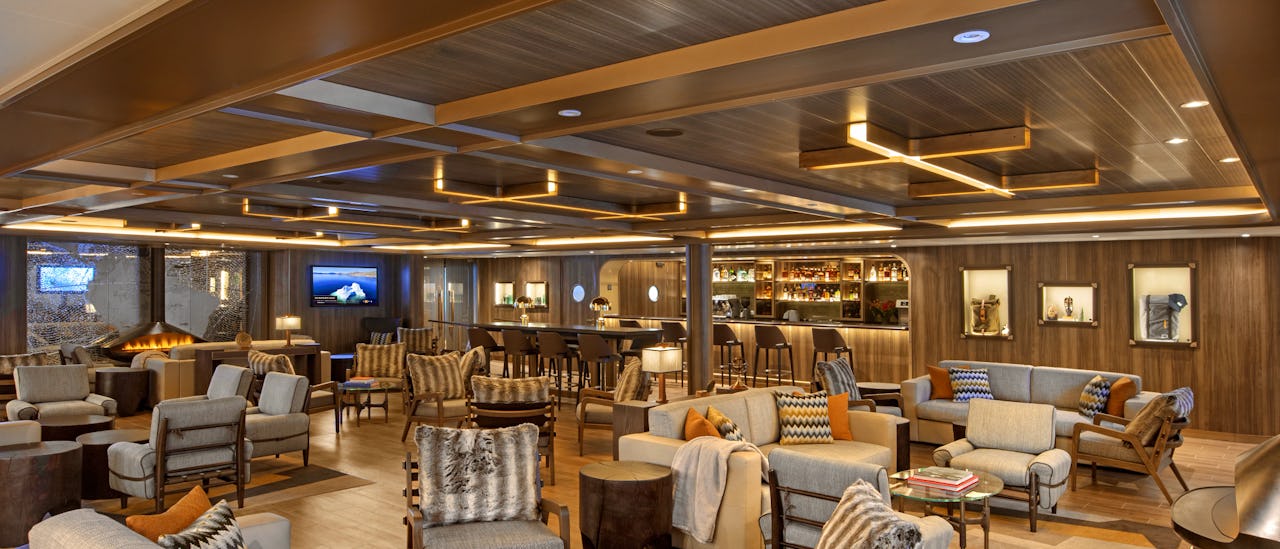 Expedition Lounge