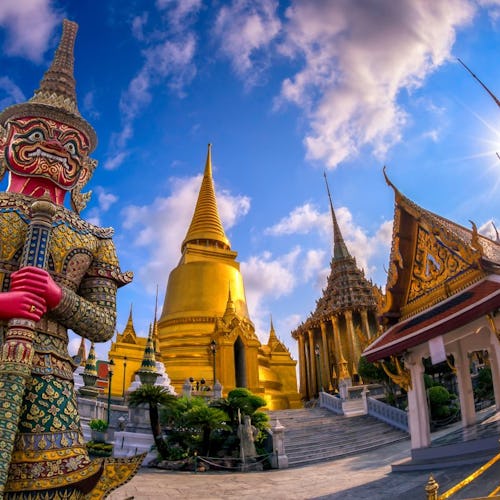 See Bangkok's temples on a Far East cruise