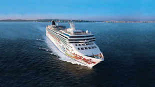 Norwegian Gem cruise ship