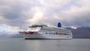 P&O Cruises Aurora Cruise Ship