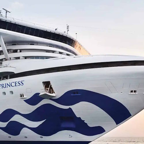 Sapphire Princess cruise ship