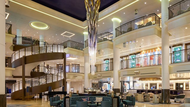 P&O Britannia Grand Atrium
