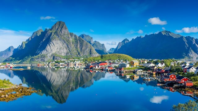 P&O Britannia Norwegian Fjords Cruises