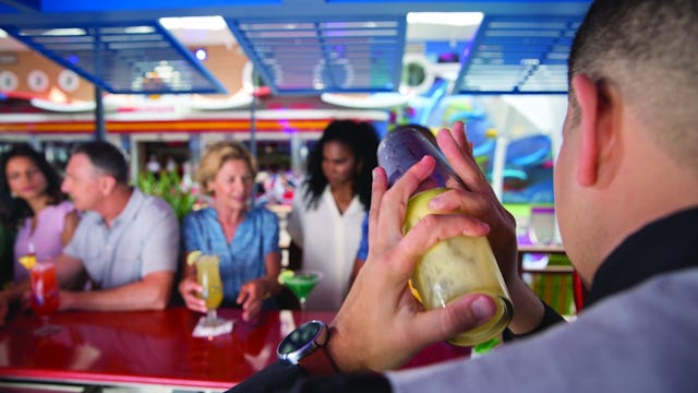Bar & Lounges Royal Caribbean