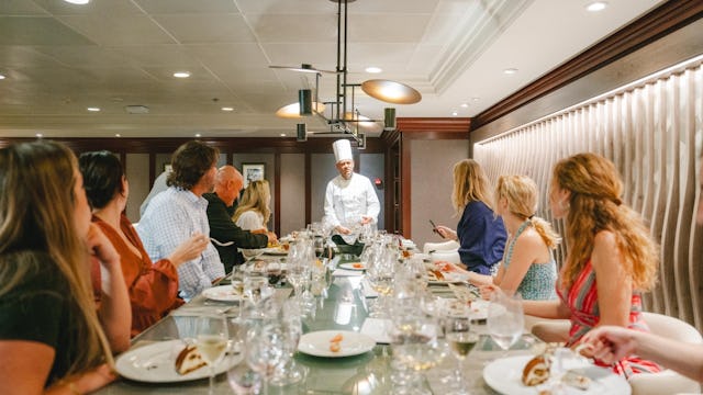 Azamara Discoveries Restaurant