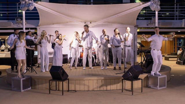 Azamara Live Entertainment
