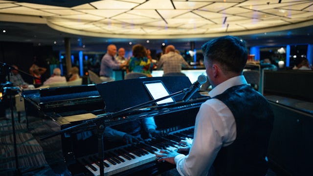 Seabourn Entertainment