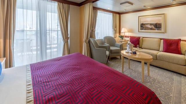 Queen Victoria Stateroom