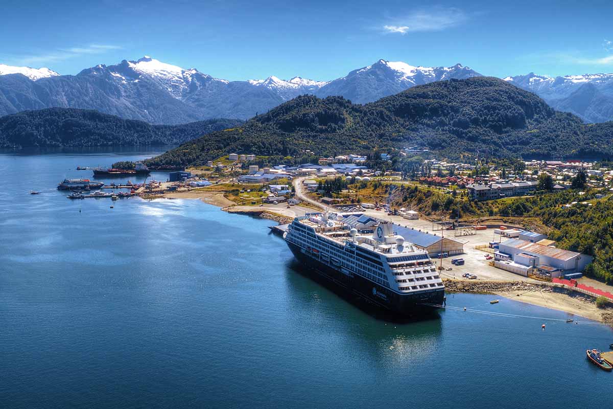 Azamara Pursuit in Chacabuco, Chile