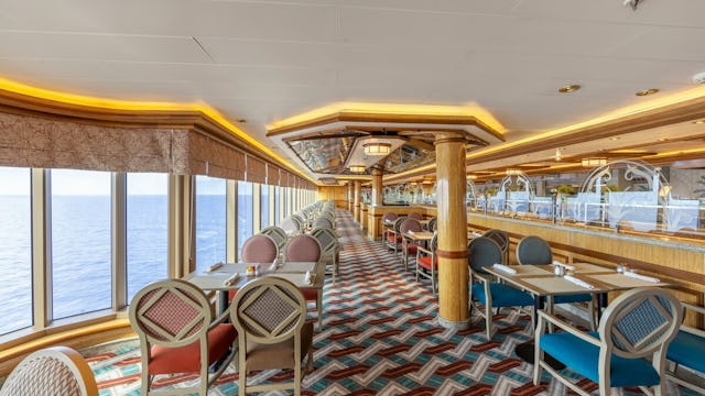 Lido Restaurant on Queen Elizabeth