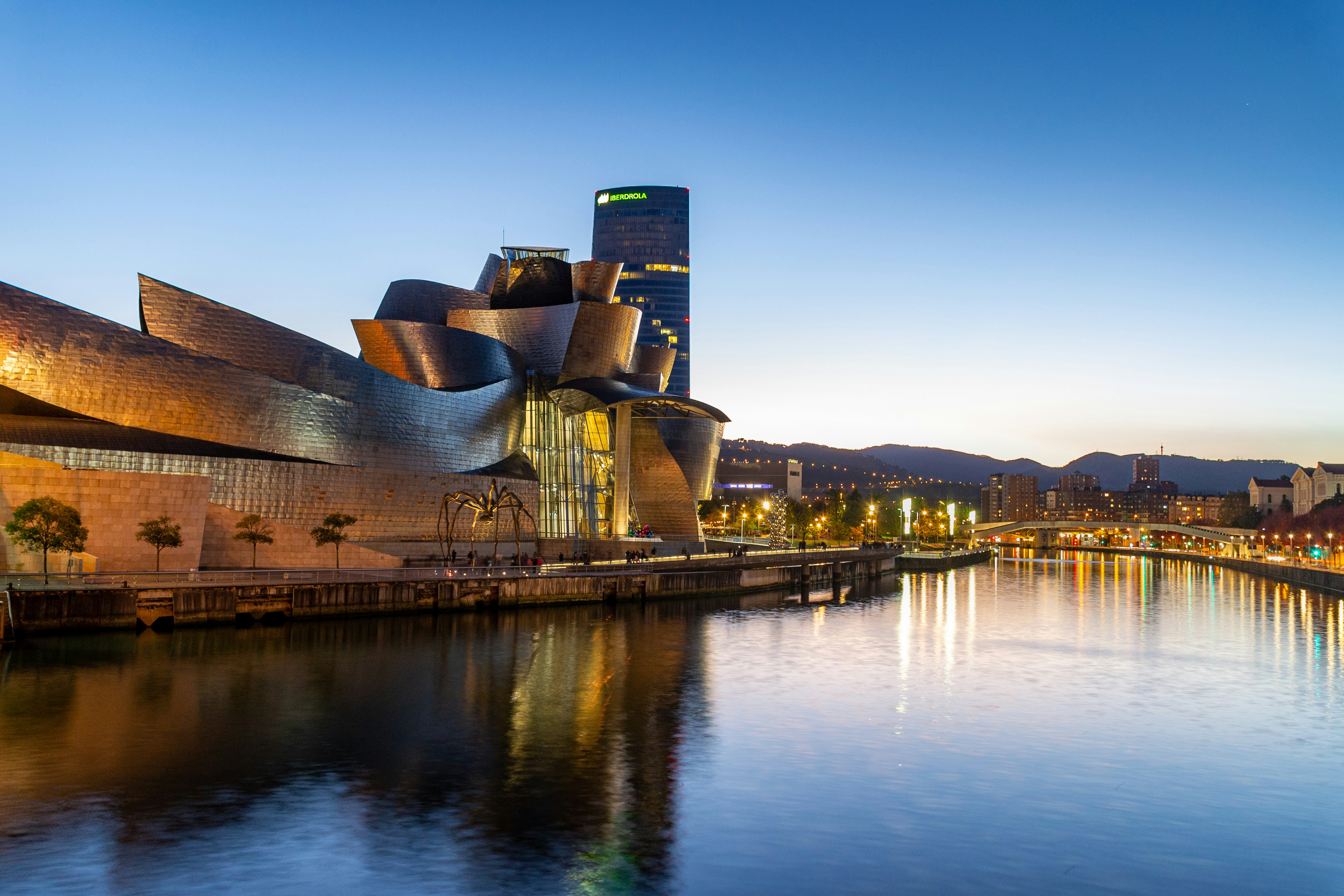 Discover the Art World Like Never Before
